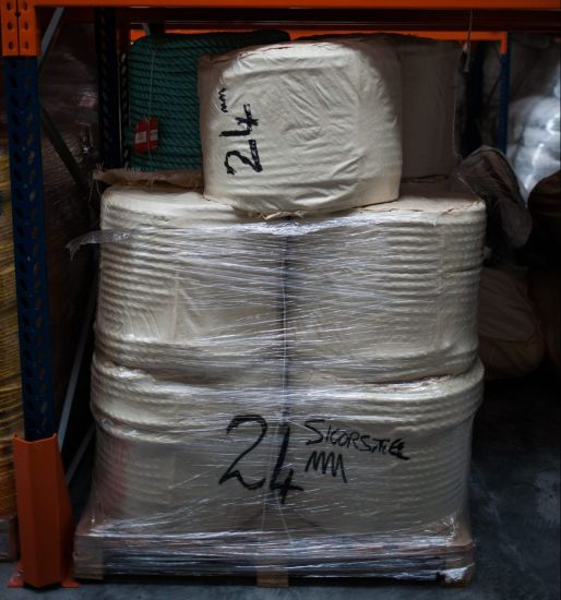 Cable de polietileno verde de 8 mm con manchas rojas (bobina de 220 m)